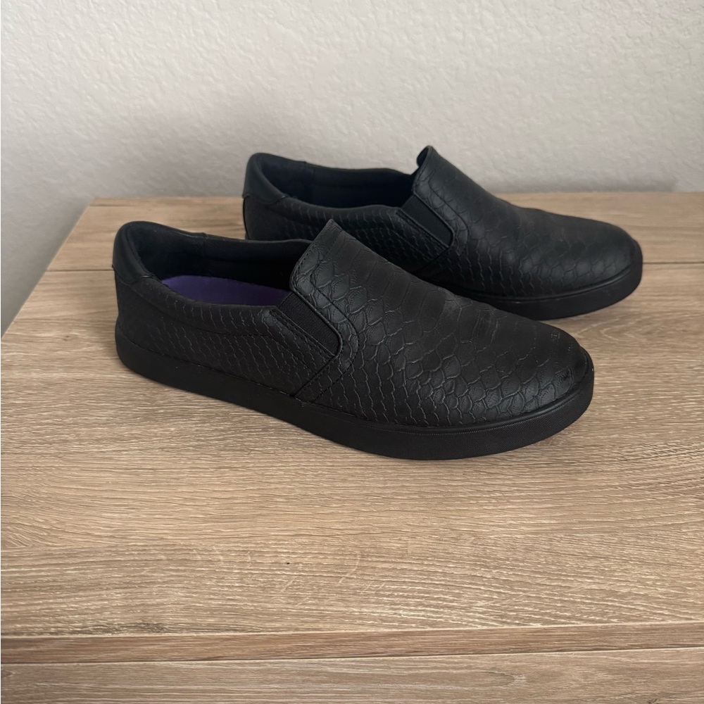 Dr. Scholl's Black Slip-On Women's Sneakers